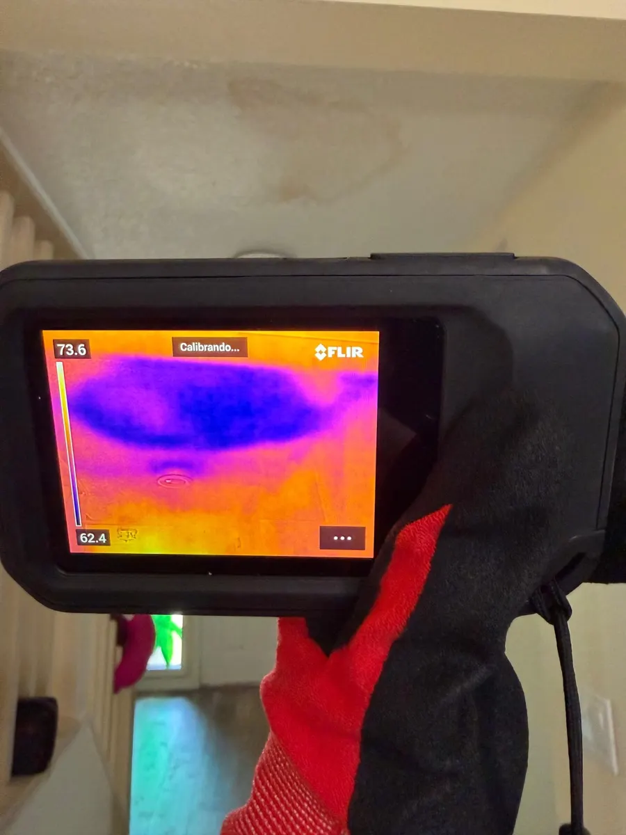 Miami mold inspection using thermal imaging to detect hidden moisture in a ceiling